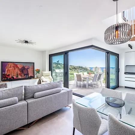 Apartment Pass The Keys Entire Luxurious 3 Bedroom Penthouse