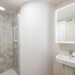 아파트 Pass The Keys Entire Luxurious 3 Bedroom Penthouse 푸엔히롤라