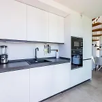 Pass The Keys Entire Luxurious 3 Bedroom Penthouse 푸엔히롤라