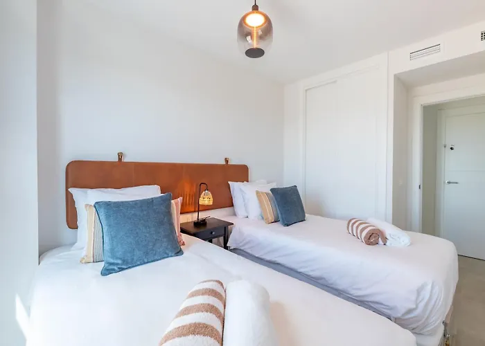 Pass The Keys Entire Luxurious 3 Bedroom Penthouse Apartman Fuengirola