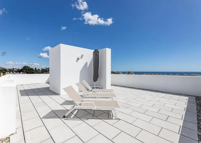 Pass The Keys Entire Luxurious 3 Bedroom Penthouse * Fuengirola